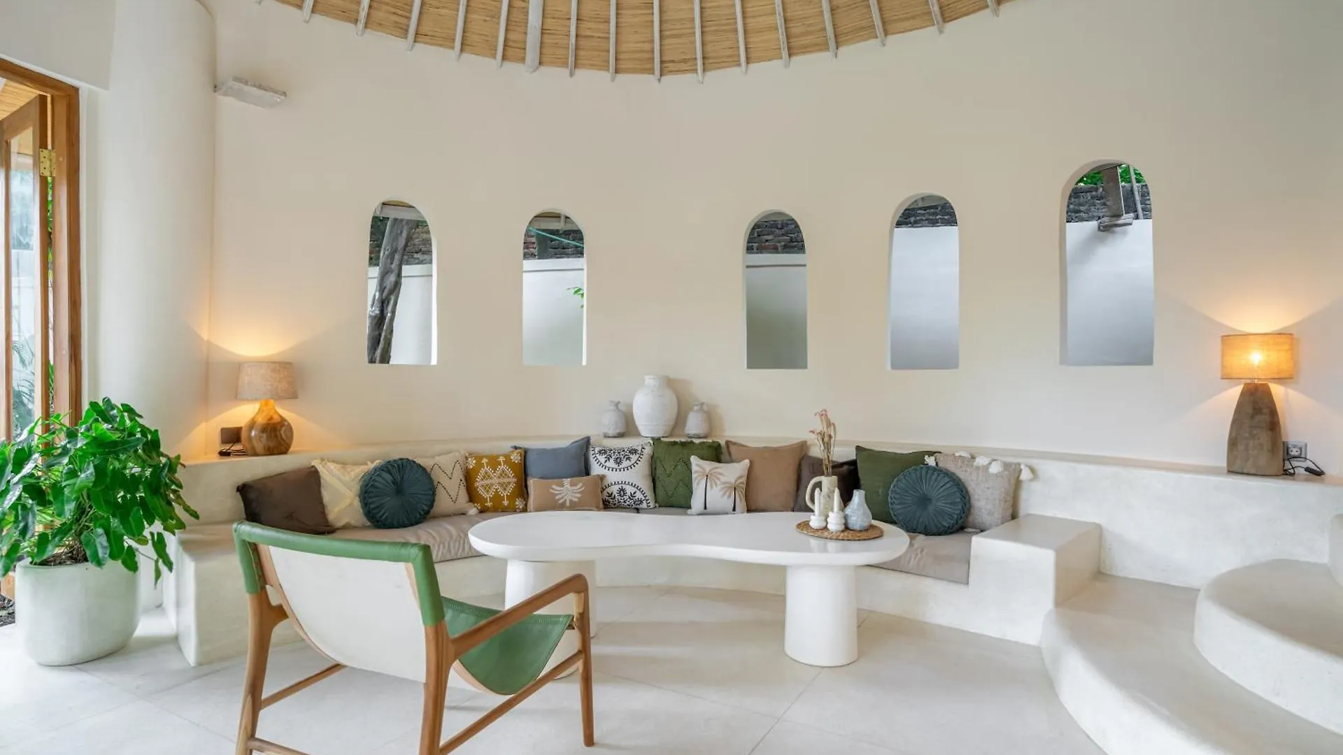 Villa Meraki, 6Br, Incl Breakfast, Heart Of Seminyak, Walking Distance To Restaurants, Bars And Shops, Tropical Garden 0*, 塞米亚克 印尼