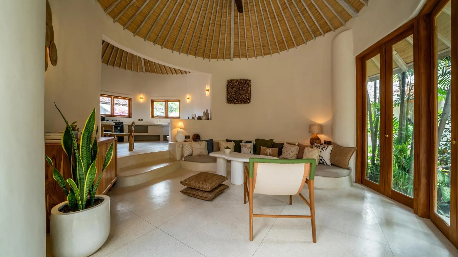 Villa Meraki, 6Br, Incl Breakfast, Heart Of Seminyak, Walking Distance To Restaurants, Bars And Shops, Tropical Garden 印尼