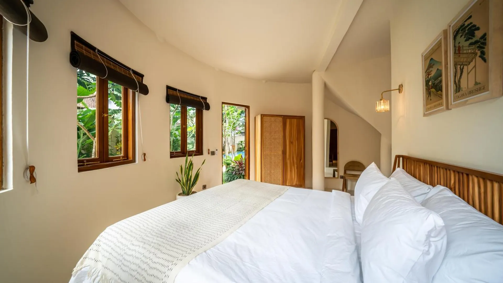 Villa Meraki, 6Br, Incl Breakfast, Heart Of Seminyak, Walking Distance To Restaurants, Bars And Shops, Tropical Garden 0*, 塞米亚克