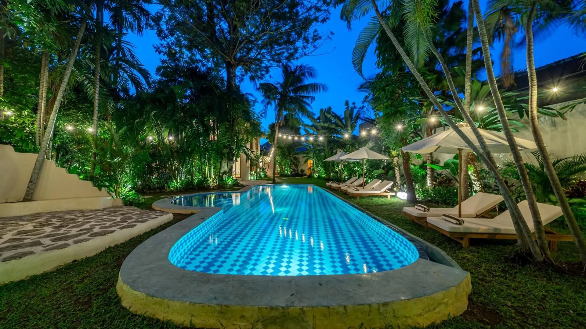 Villa Meraki, 6Br, Incl Breakfast, Heart Of Seminyak, Walking Distance To Restaurants, Bars And Shops, Tropical Garden 0*, 塞米亚克 印尼