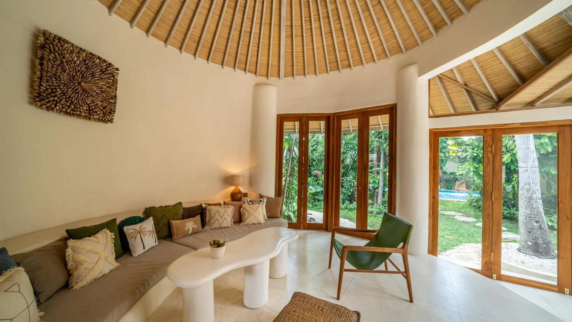 Villa Meraki, 6Br, Incl Breakfast, Heart Of Seminyak, Walking Distance To Restaurants, Bars And Shops, Tropical Garden  Seminyak (Bali)